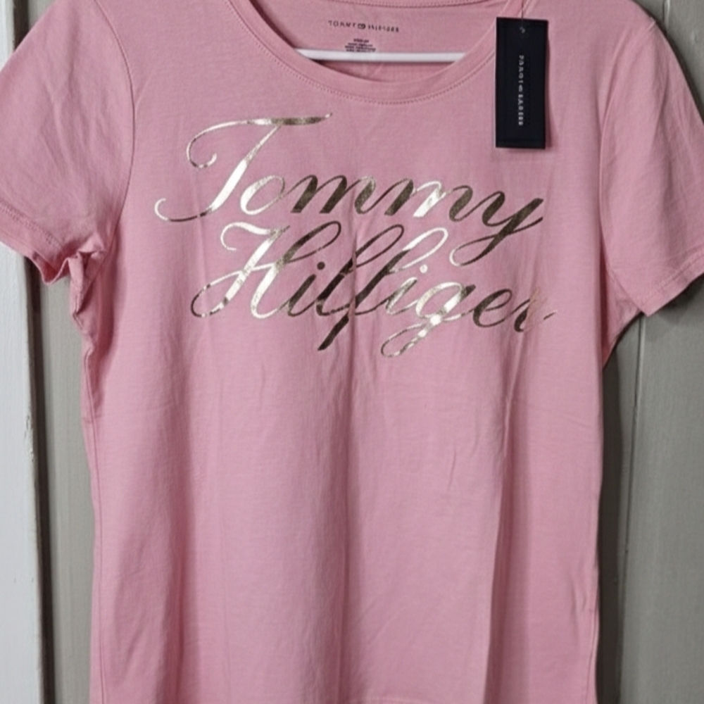 NWT Tommy Hilfiger Pink Graphic Tee - Gold Foil Script Logo